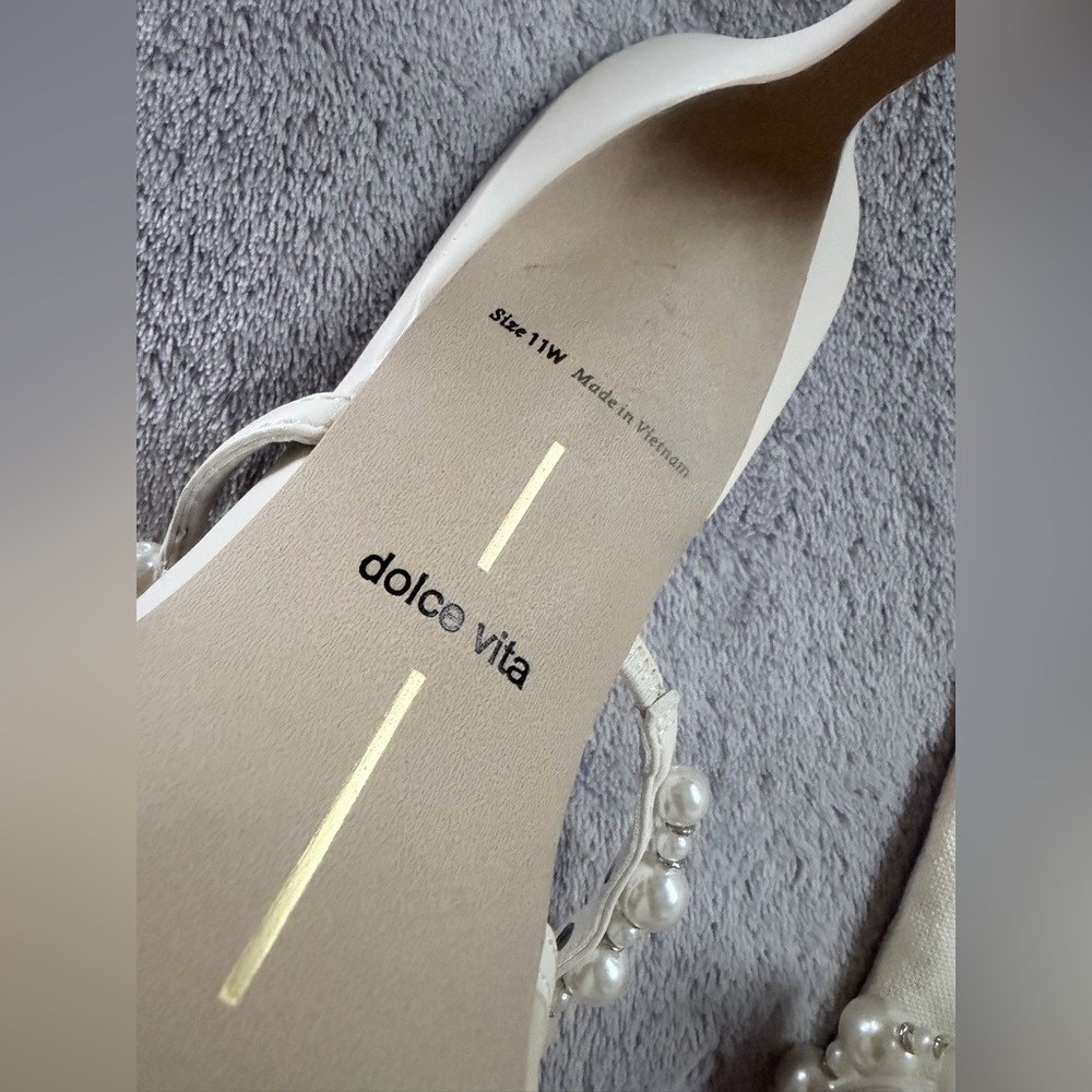 Dolce Vita White Textured Beaded Mesh Pointed Toe Pearl-Embellished Heels S - Picture 5 of 5